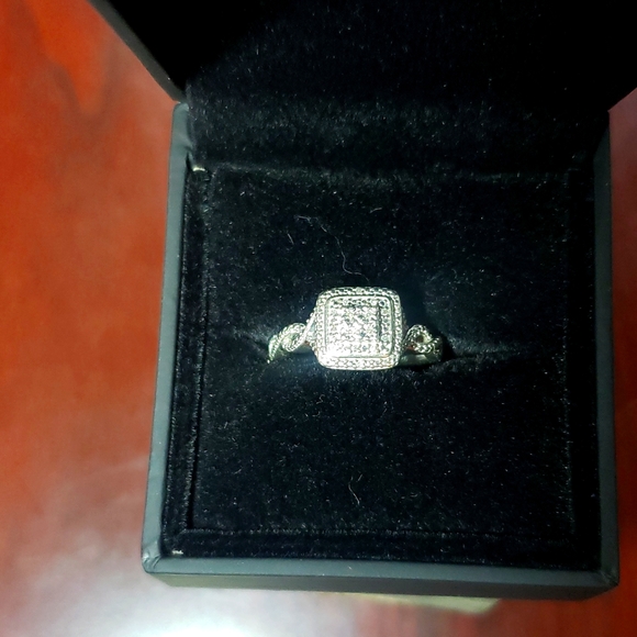 .5 karat SS size 7 cushion engagement/promise ring from Kay's Jewelers - Picture 1 of 9